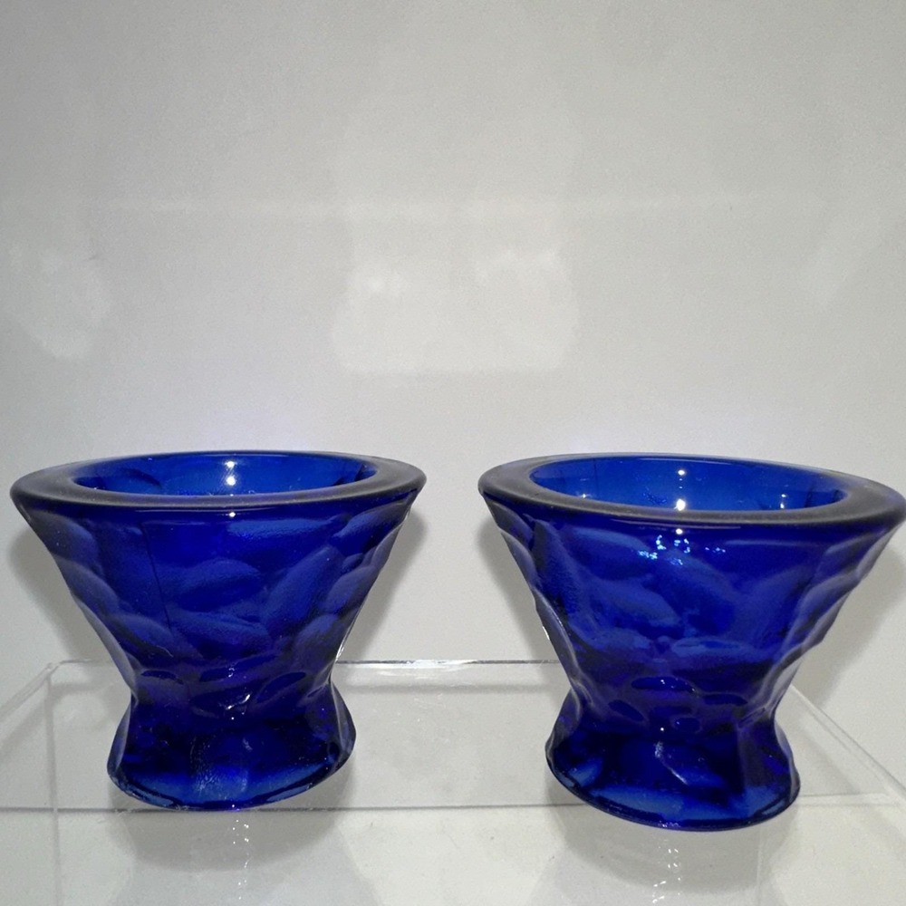 Luminarc Cobalt Blue Glass Egg Cups Set Of 2 France 1.75" H X 2.25"W Vintage 70s